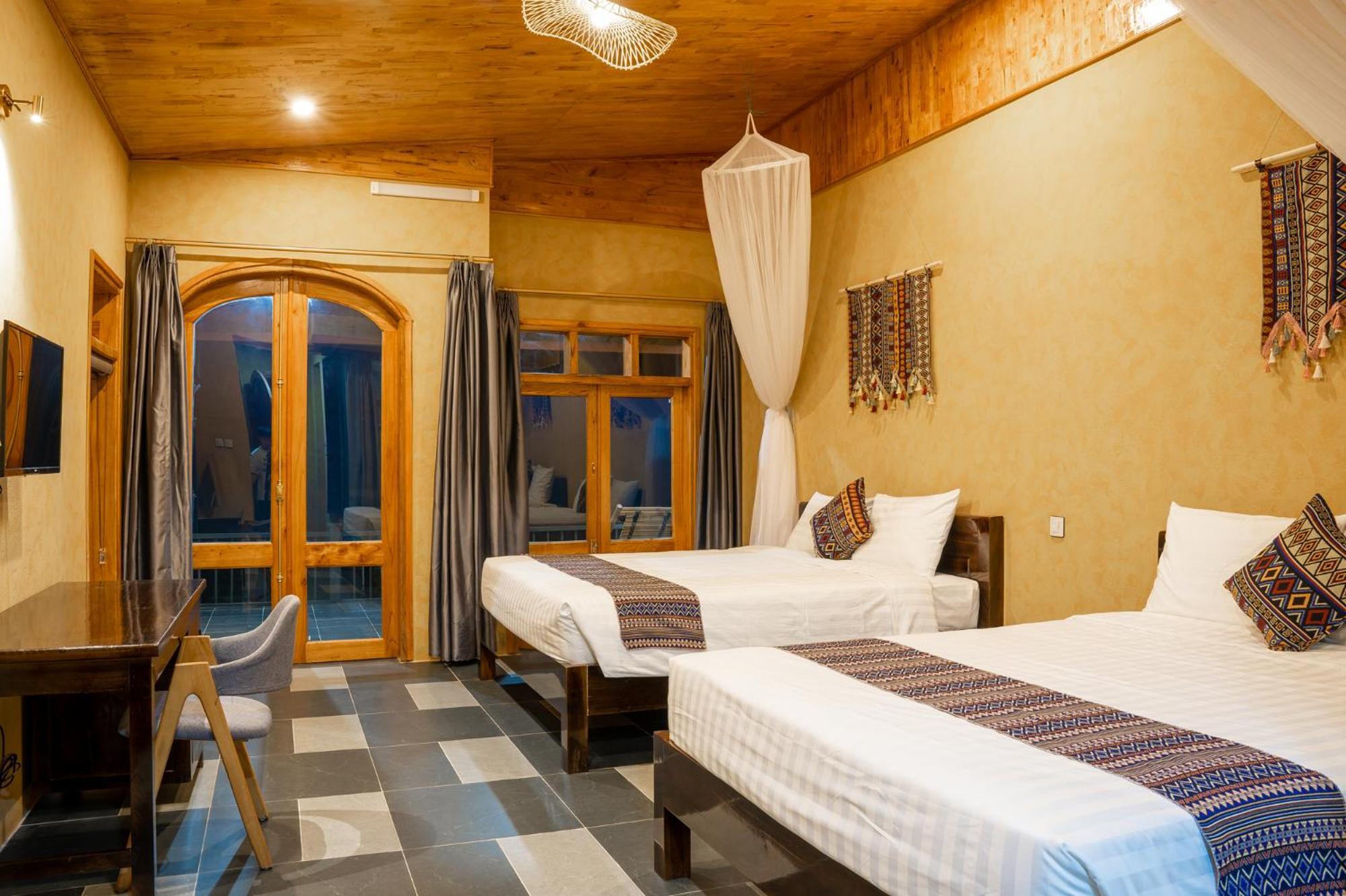 Sky Bay Lodge Ha Giang Exterior foto