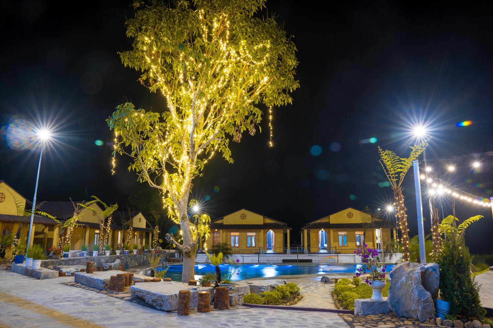 Sky Bay Lodge Ha Giang Exterior foto