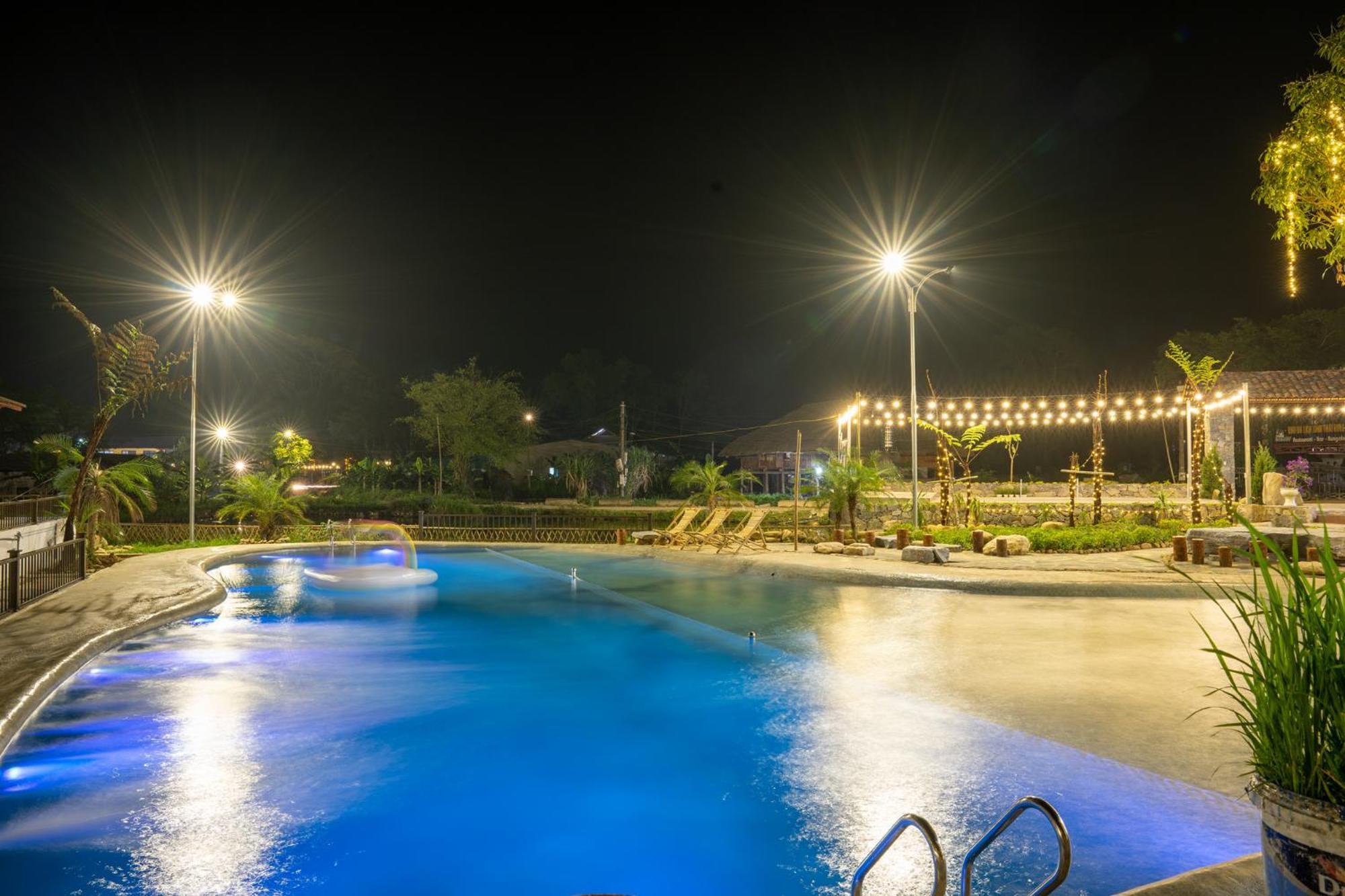Sky Bay Lodge Ha Giang Exterior foto