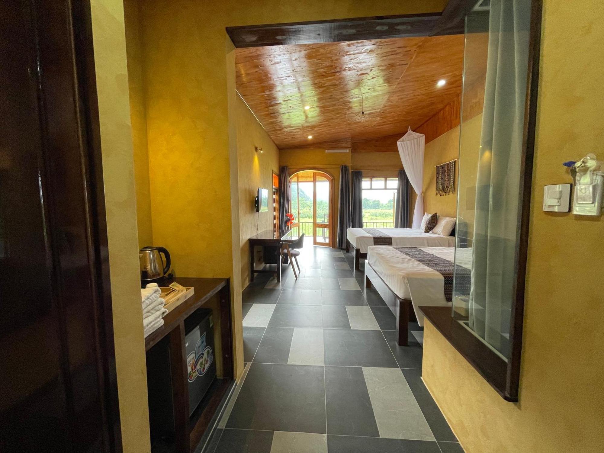 Sky Bay Lodge Ha Giang Exterior foto