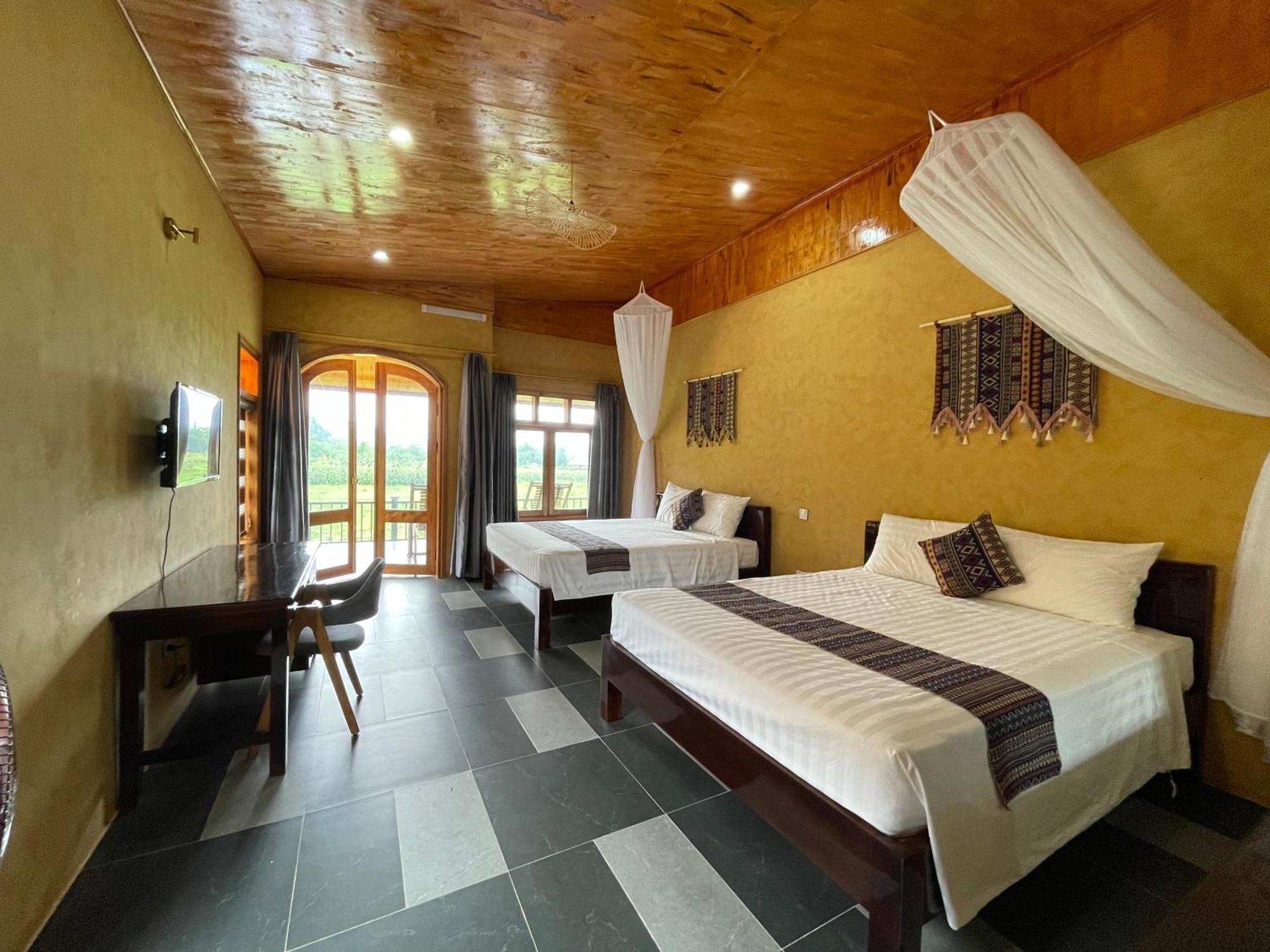 Sky Bay Lodge Ha Giang Exterior foto