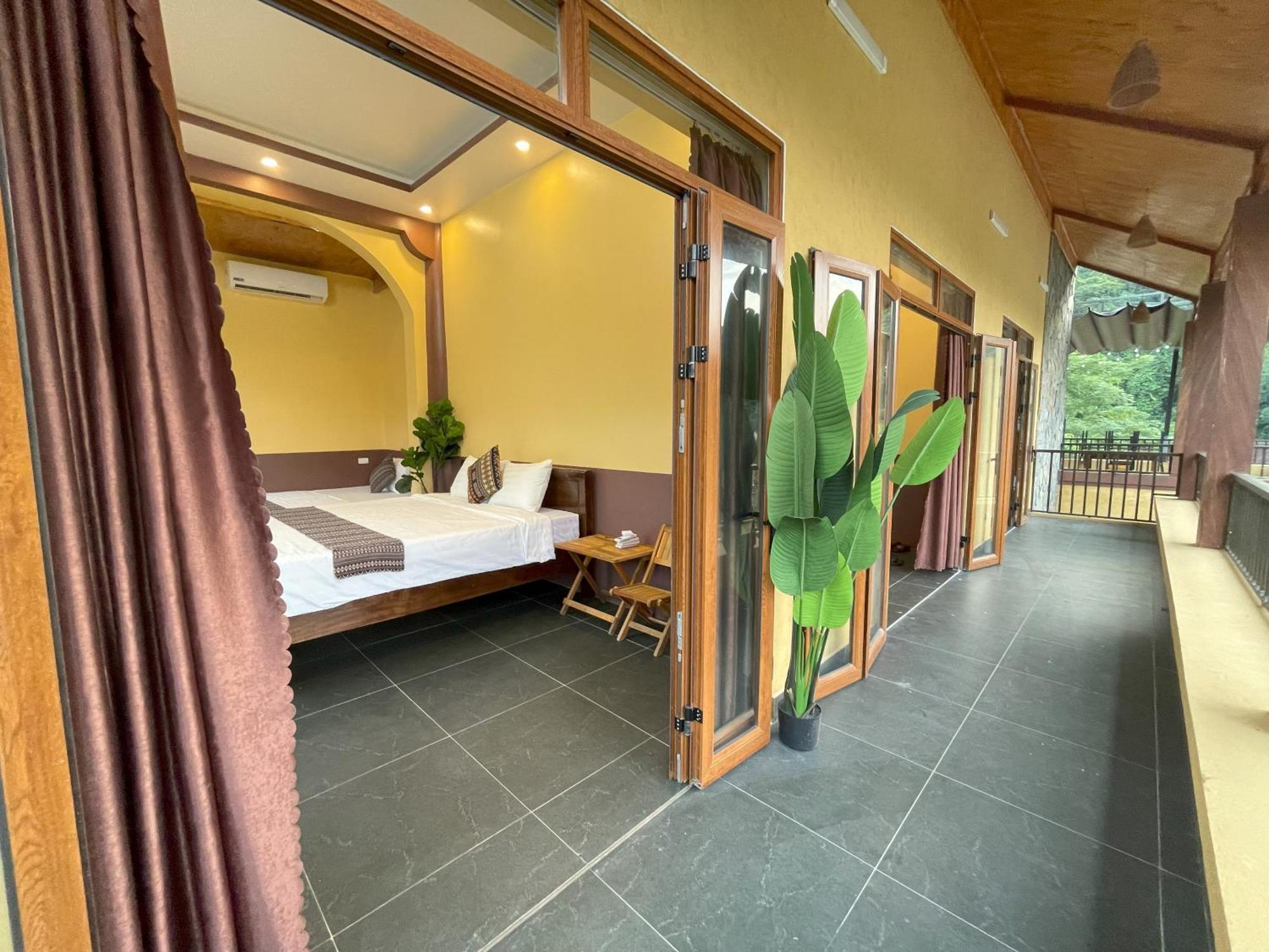 Sky Bay Lodge Ha Giang Exterior foto